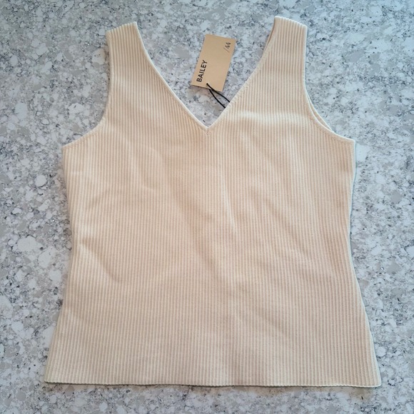 Bailey 44 Tops - Bailey 44 Womens Ribbed V-Neck Tank Top Cream Size Large NWT minimalist stretch